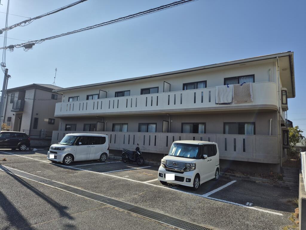 駐車場　駐車場１台無料です