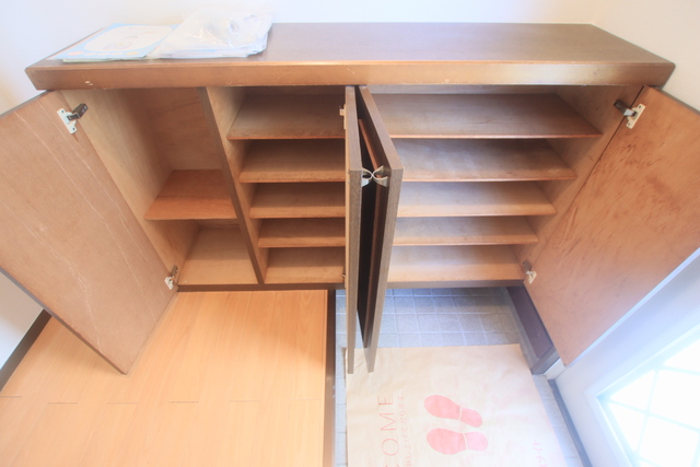 玄関　シューズボックス