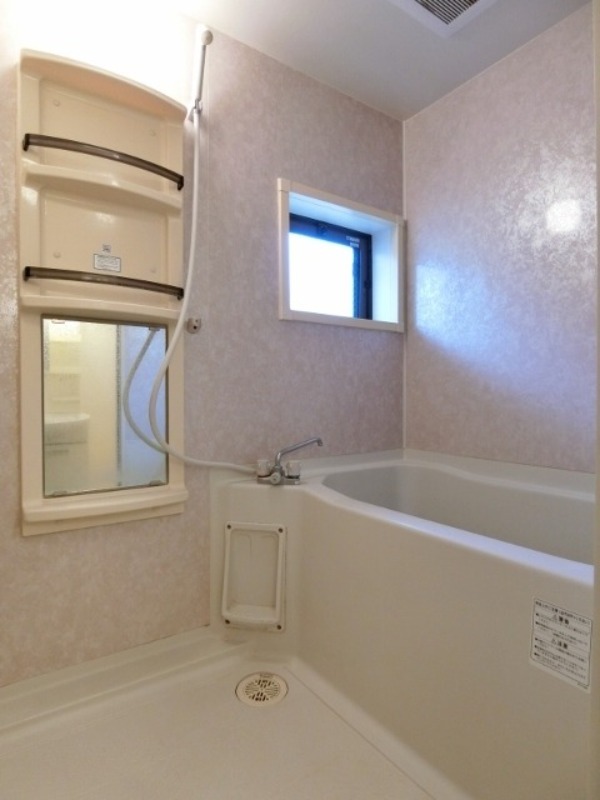 バス・シャワールーム　図面と現状に相違がある場合には現状を優先