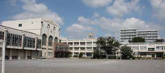 中学校　大田区立馬込中学校（中学校）まで559m