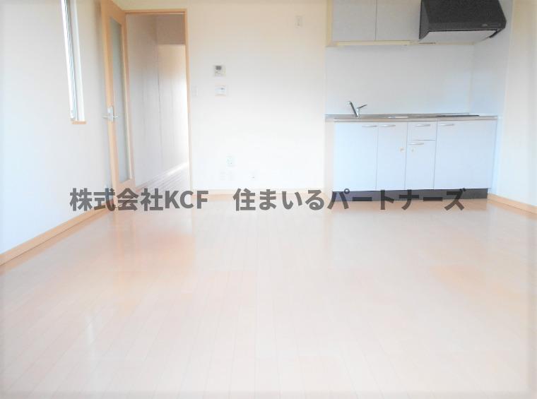 居室・リビング　こちらのリビングで趣味の時間をお楽しみください