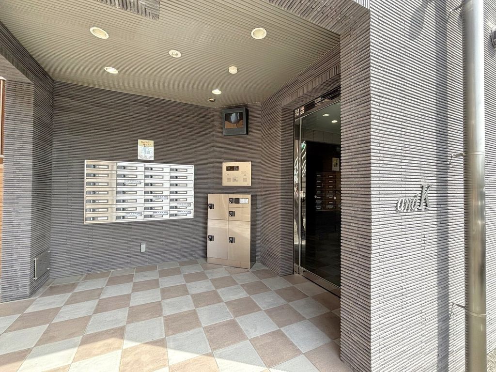 エントランス　エントランス