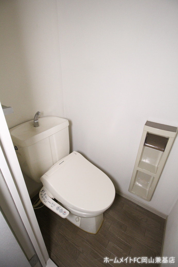 ＪＲ山陽本線 岡山駅 徒歩97分 2階建 築26年のトイレ写真