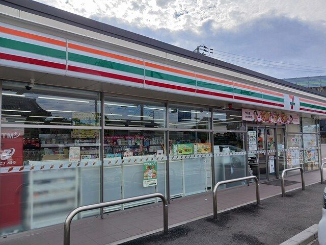 コンビニ　セブンイレブン高石取石6丁目店（コンビニ）まで400m