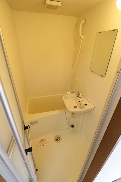 バス・シャワールーム　バスルーム