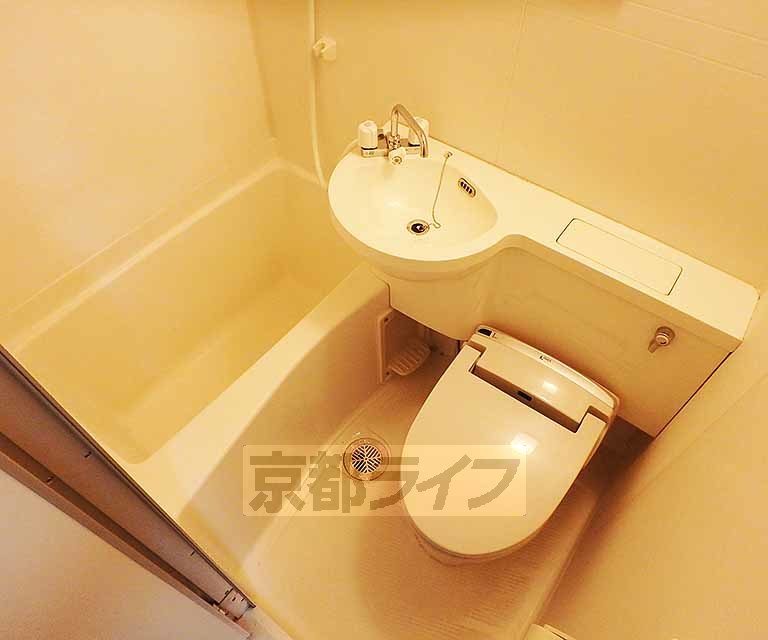 バス・シャワールーム　ユニットバスです。