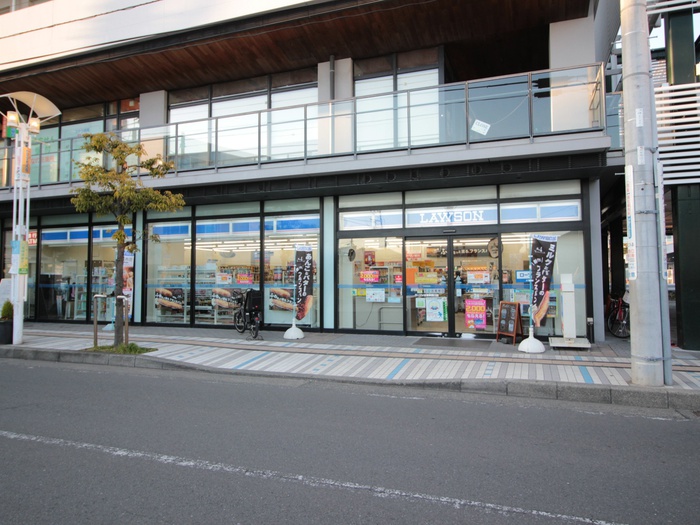 コンビニ　ローソン辻堂駅西口店（コンビニ）まで1000m
