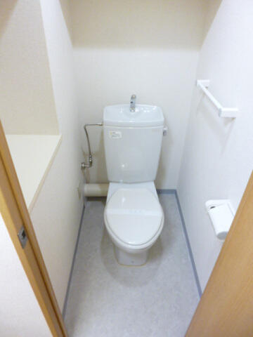 トイレ　※同タイプ参考写真