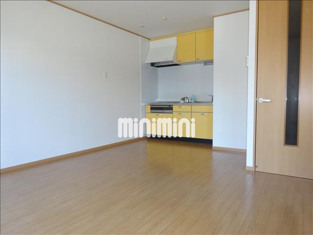 居室・リビング　家具の配置のしやすいリビングです。