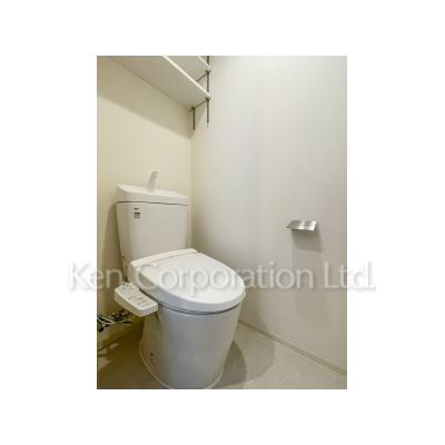 トイレ　同タイプ2階のお部屋を撮影。仕様が異なることがあります。