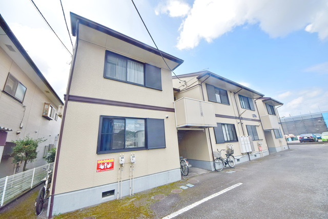 建物外観　～青い空、白い雲っ～