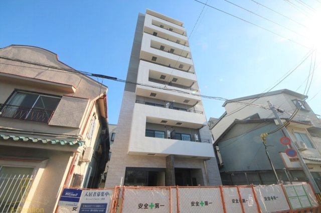 建物外観　Krystal Fimeth2番館