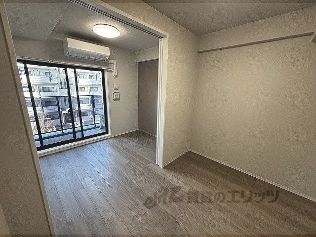 居室・リビング　洋室