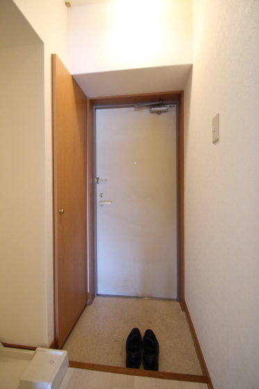 玄関　他号室のお写真です