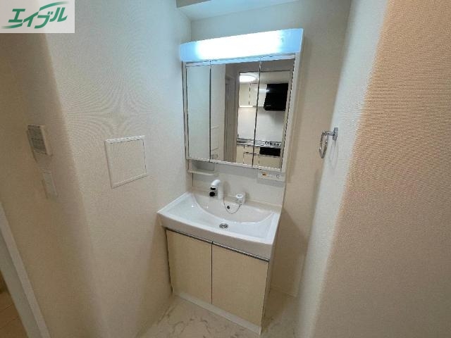 洗面設備　洗髪洗面化粧台