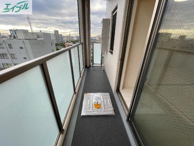 バルコニー　ベランダ