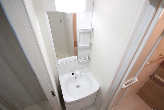 洗面設備　※別部屋の写真です