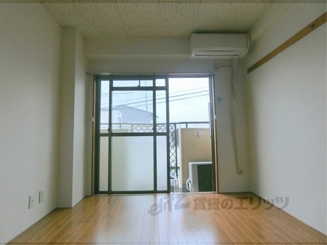 居室・リビング　洋室