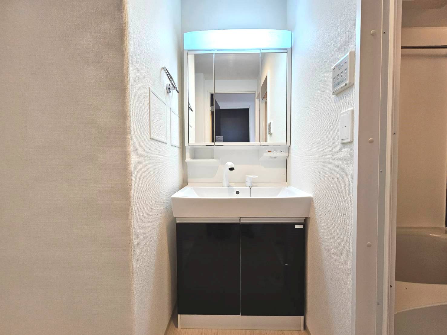 洗面設備　女性に人気のシャンプードレッサー。