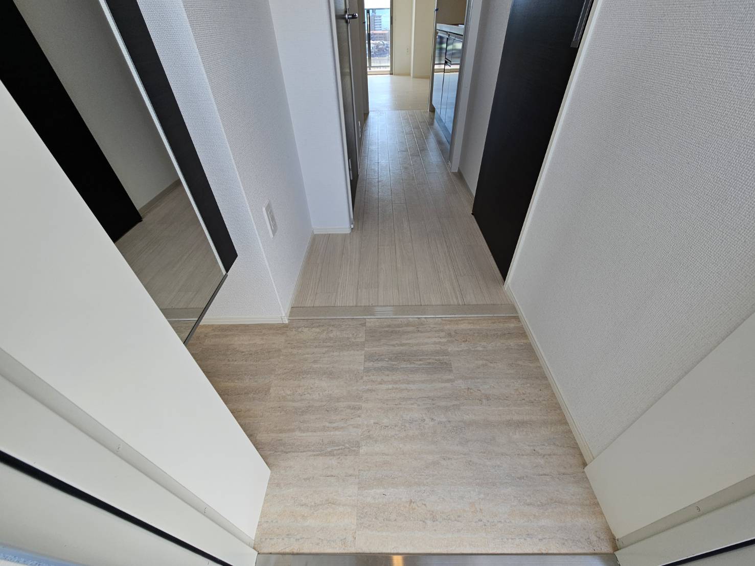 玄関　フラットな玄関です。