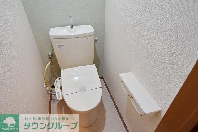 トイレ　★清潔感のあるトイレはうれしいウォシュレット付きです★