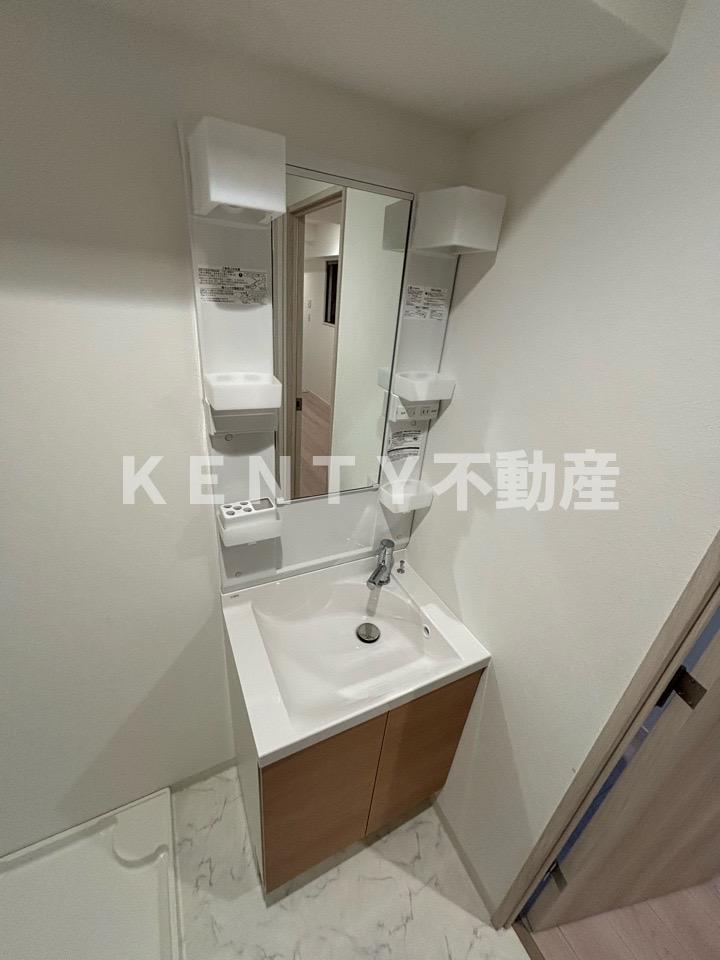 洗面設備　脱衣スペースもあります