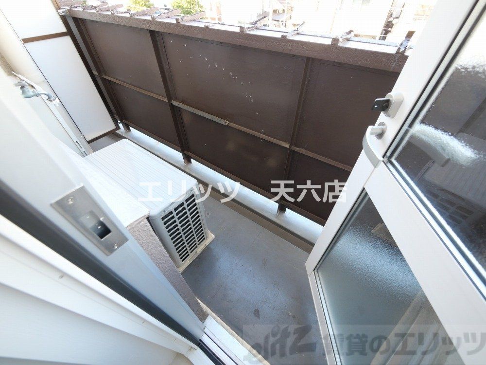 バルコニー　バルコニー