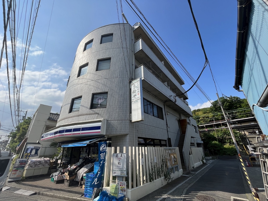 コンビニ　ローソン・スリーエフ 北鎌倉店（コンビニ）まで2m