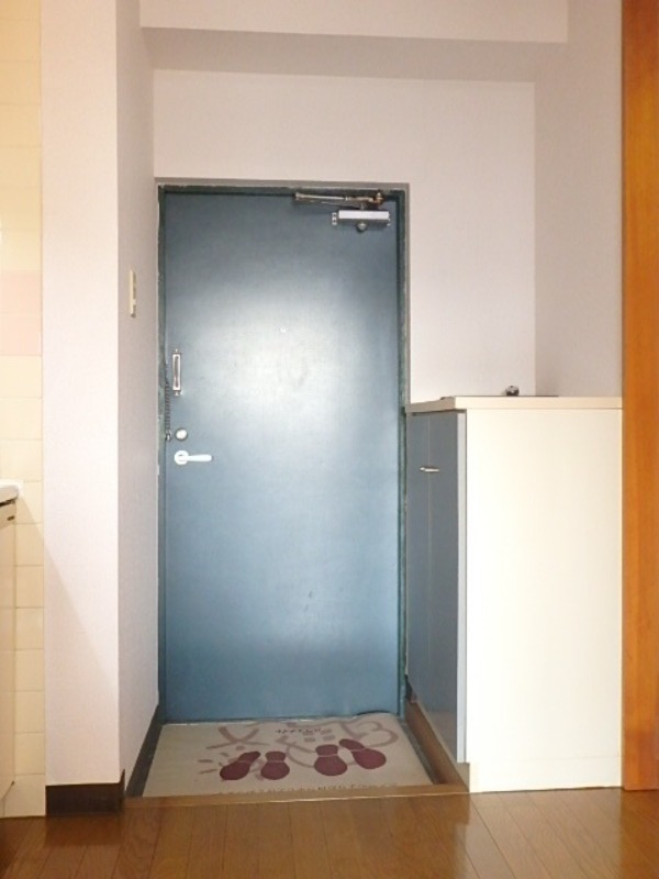 玄関　図面と現状に相違がある場合には現状を優先