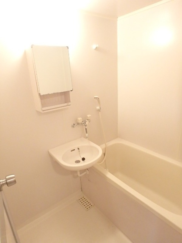 洗面設備　図面と現状に相違がある場合には現状を優先