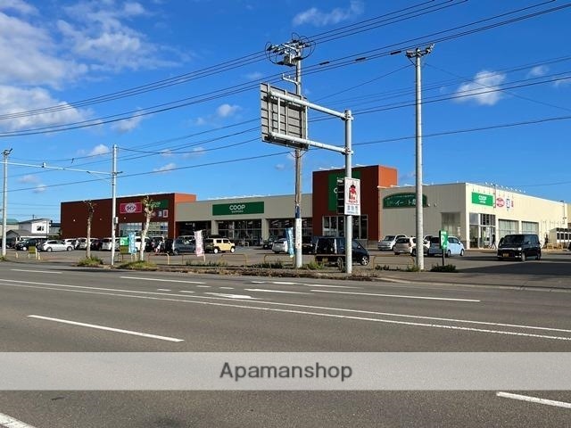スーパー　コープさっぽろしがイースト店（スーパー）まで617m