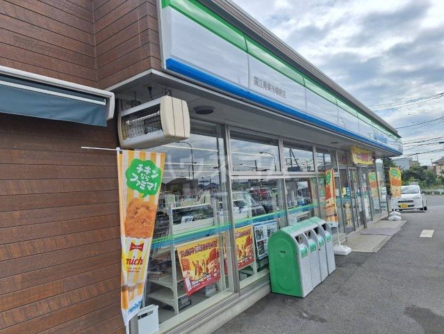 コンビニ　ファミリーマート国立青果市場前店（コンビニ）まで748m