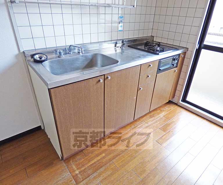 キッチン　広いキッチンです。