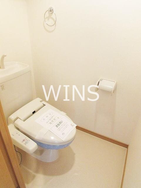 トイレ　部屋参考写真です。