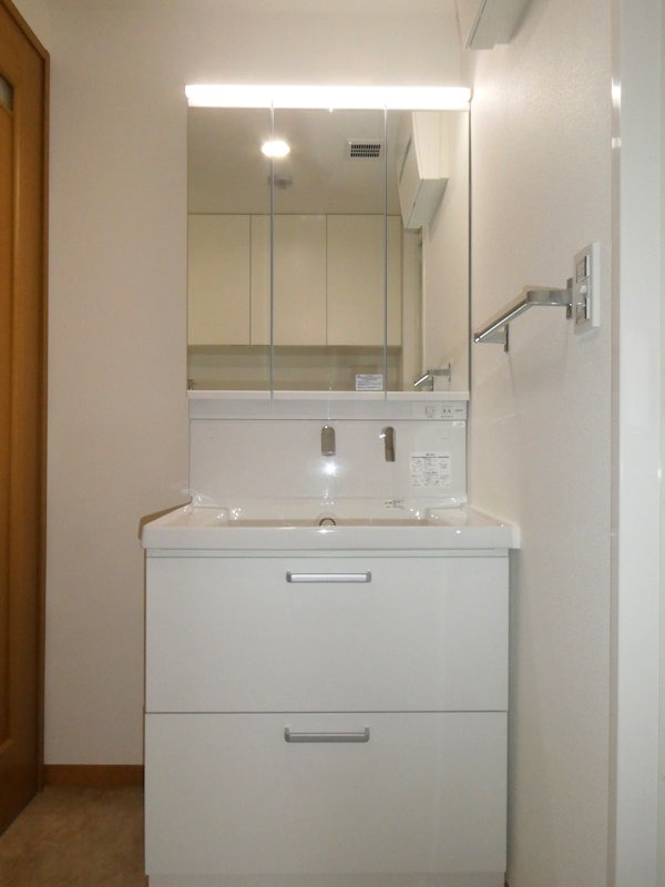 洗面設備　シャワードレッサーは朝の支度に大活躍☆