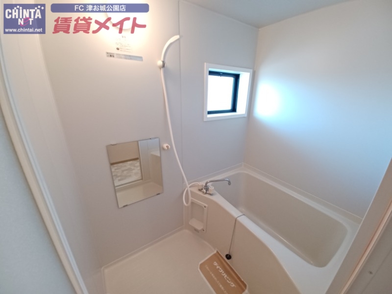 バス・シャワールーム　同型参考写真