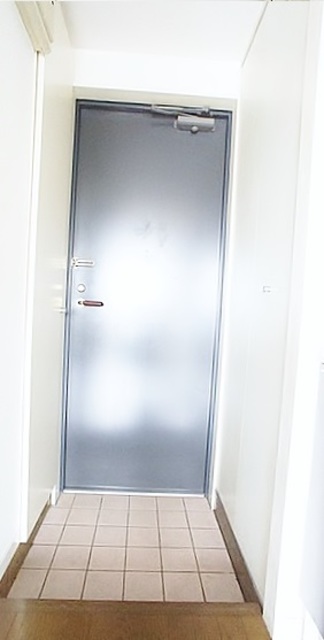 玄関　他の号室の参考写真です。