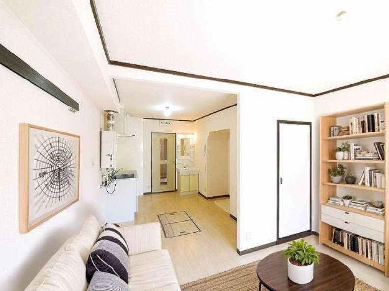 居室・リビング　CGで家具等を配置したもので家具等は含まれません