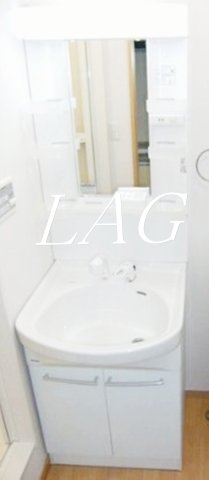 洗面設備　独立洗面台です。