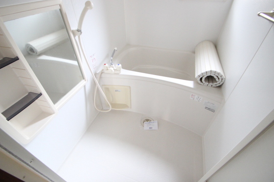 バス・シャワールーム　※別部屋の写真です