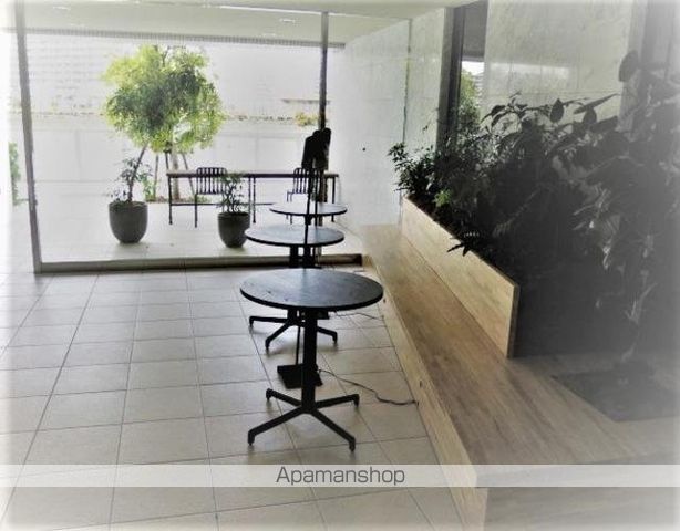 ロビー　ロビー