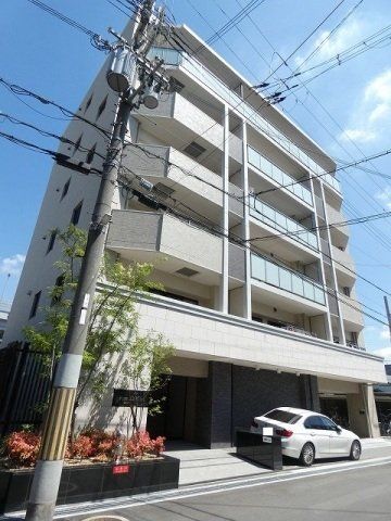 建物外観　RC造の7階建てマンションです。