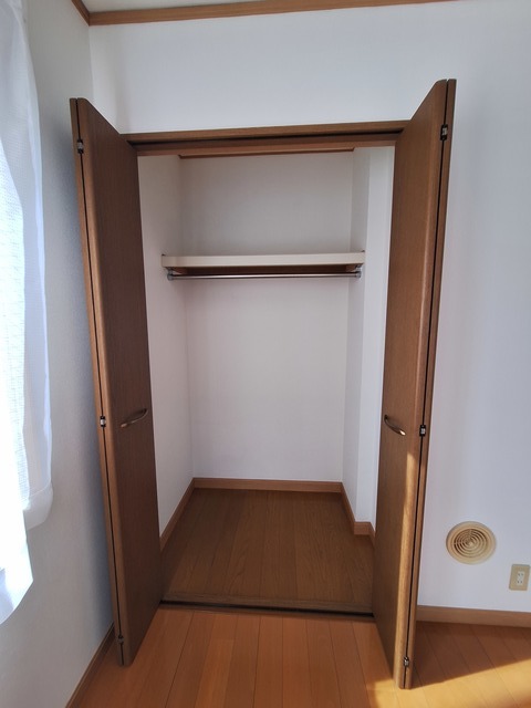 収納　※他部屋参考写真です♪