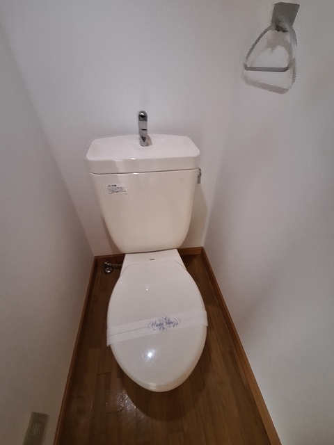 トイレ　※他部屋参考写真です♪