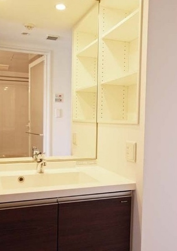 洗面設備　※同仕様写真含む