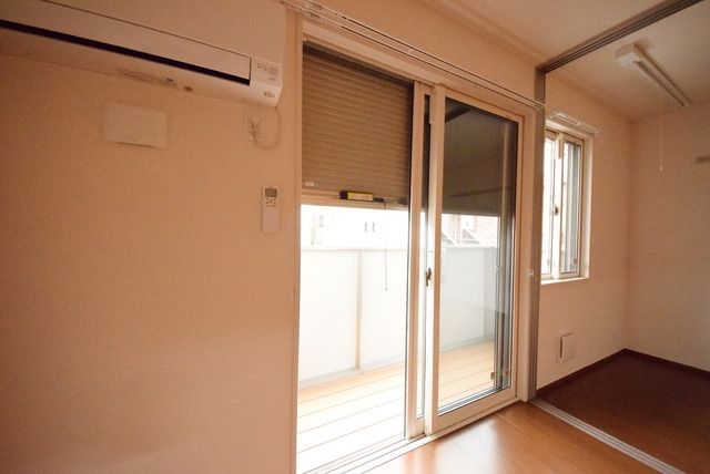 その他設備　★防犯シャッター付で安心ですね★