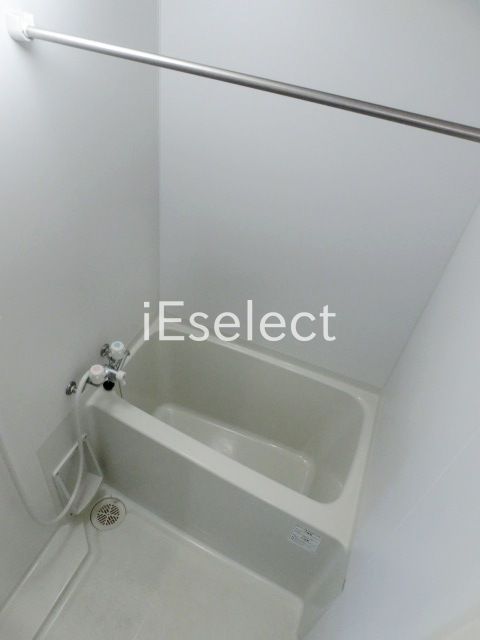 バス・シャワールーム　きれいなバスルーム