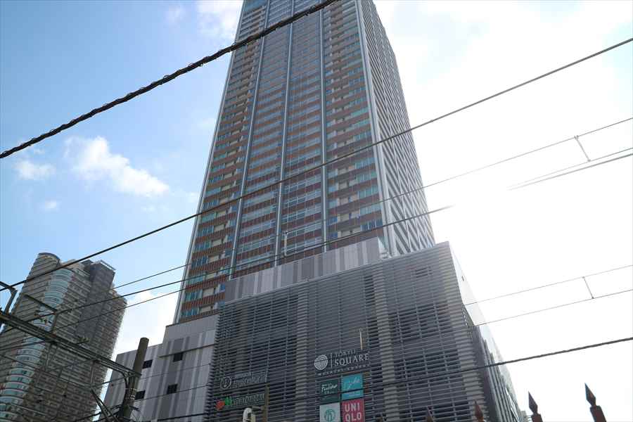 ショッピングセンター　武蔵小杉東急スクエア（ショッピングセンター）まで747m