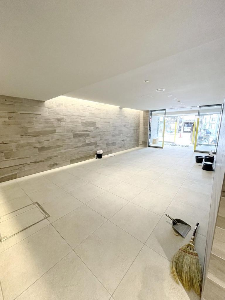 エントランス　駐車場