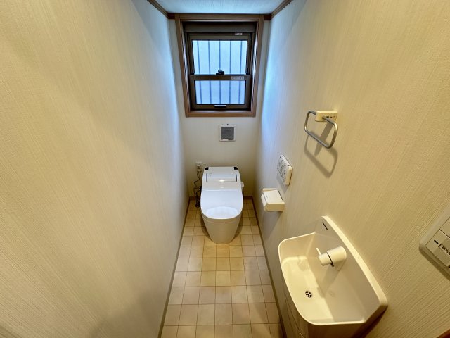 プレミアムヴィラE棟のトイレ写真